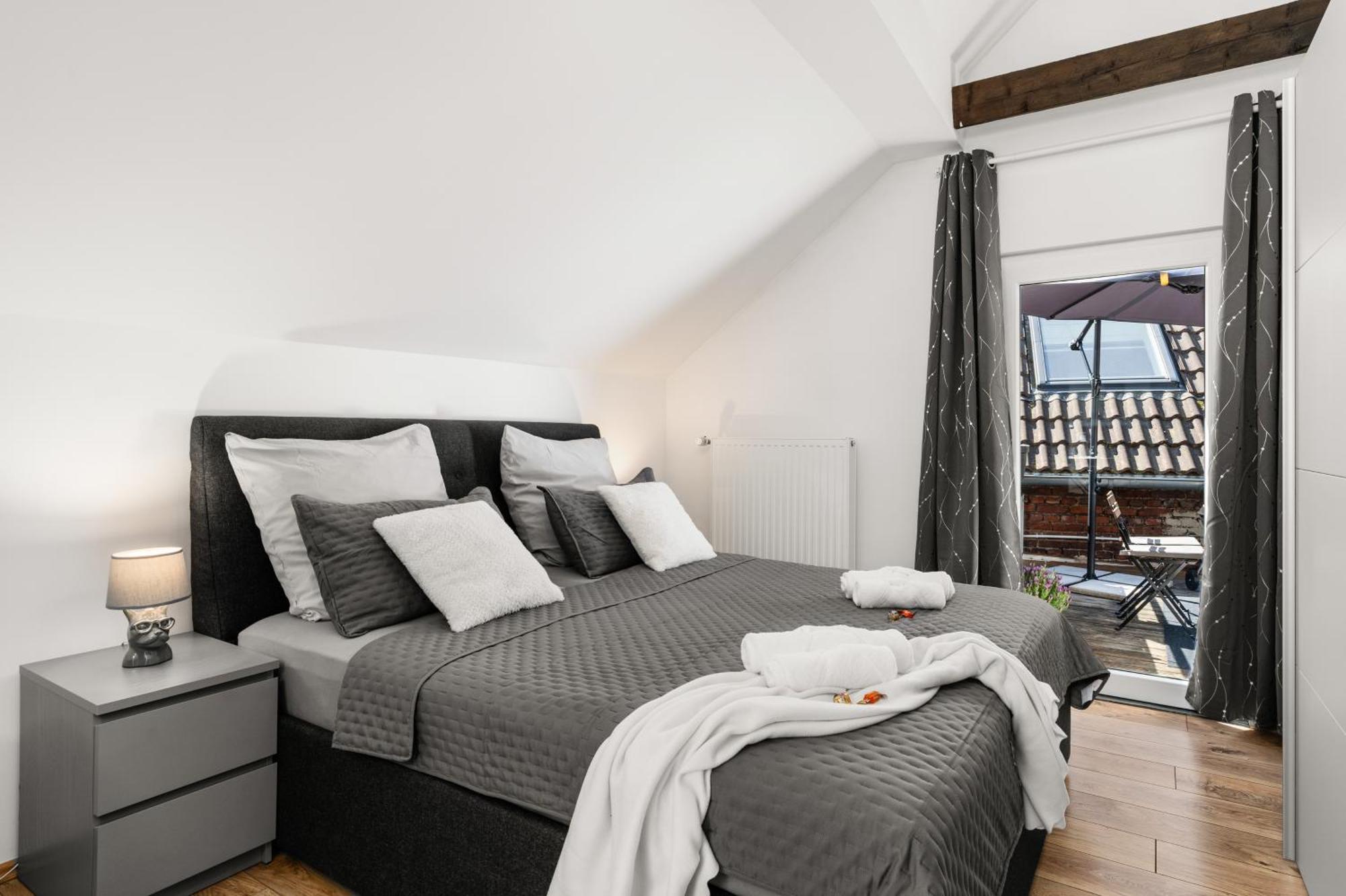 Mola Apartments-Charmante Ferienwohnung Im Herdecke Zentrum Fuer 3 Personen-Grosse Dachterrasse-Grill-Gratis Parken-Wlan Eksteriør bilde